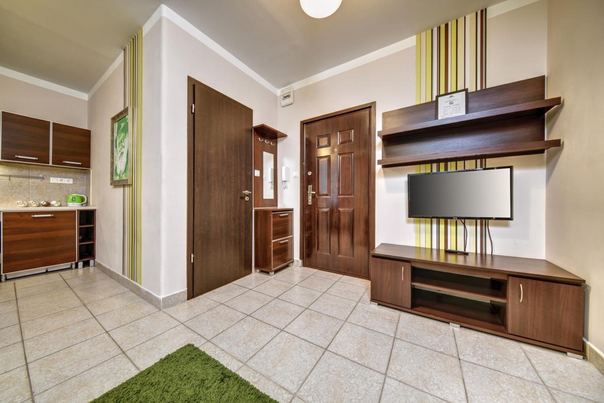 Central Walk Fashionstreet Apartmnts Budapest Exterior photo