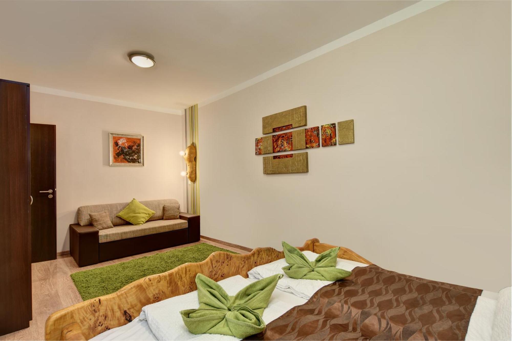 Central Walk Fashionstreet Apartmnts Budapest Exterior photo